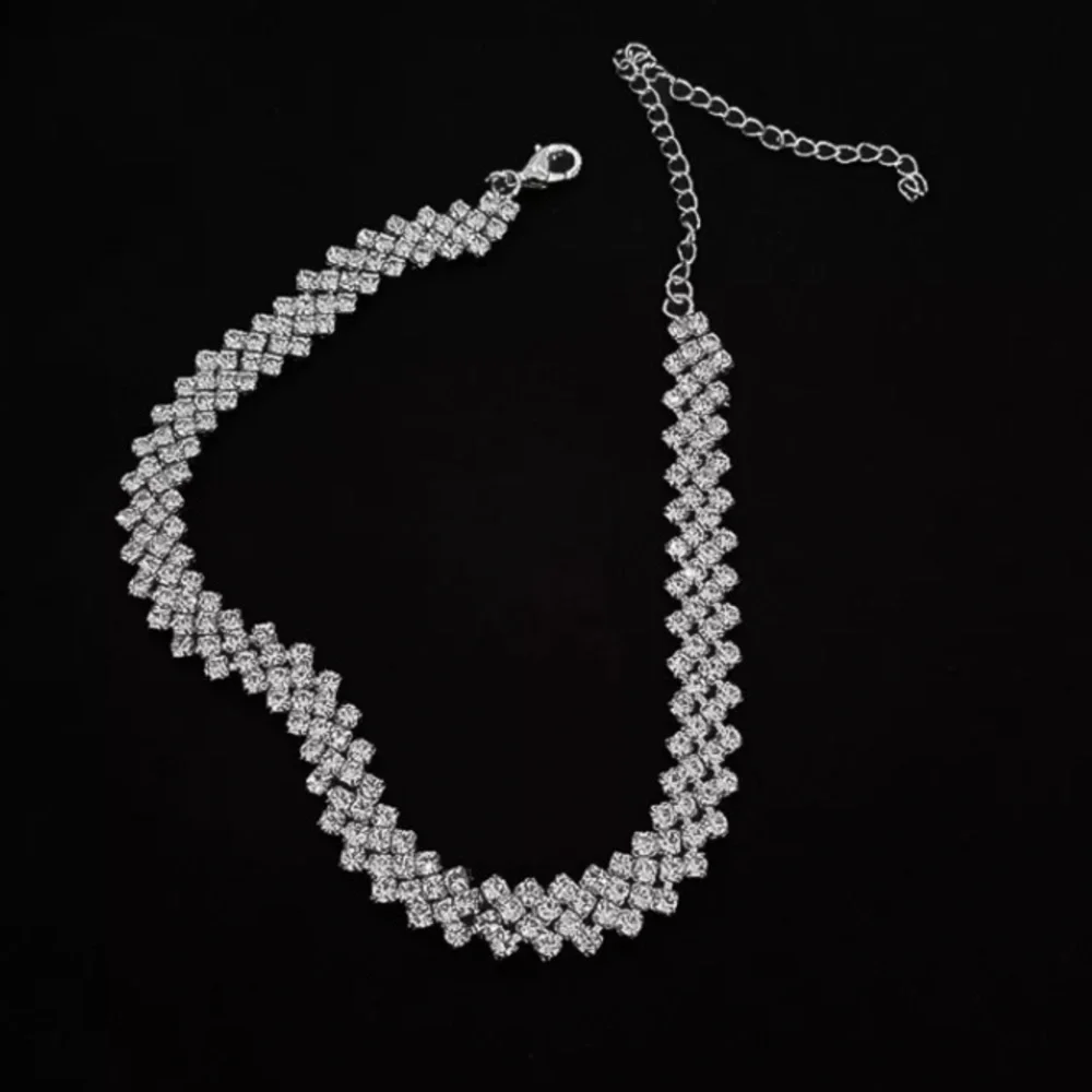 🌟 Full Rhinestone Silver Choker Necklace